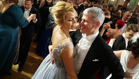 Танцуем светский стандарт