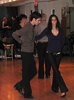 שיעורים קבוצתיים בקייב. ריקודים סלוניים ולטיניים